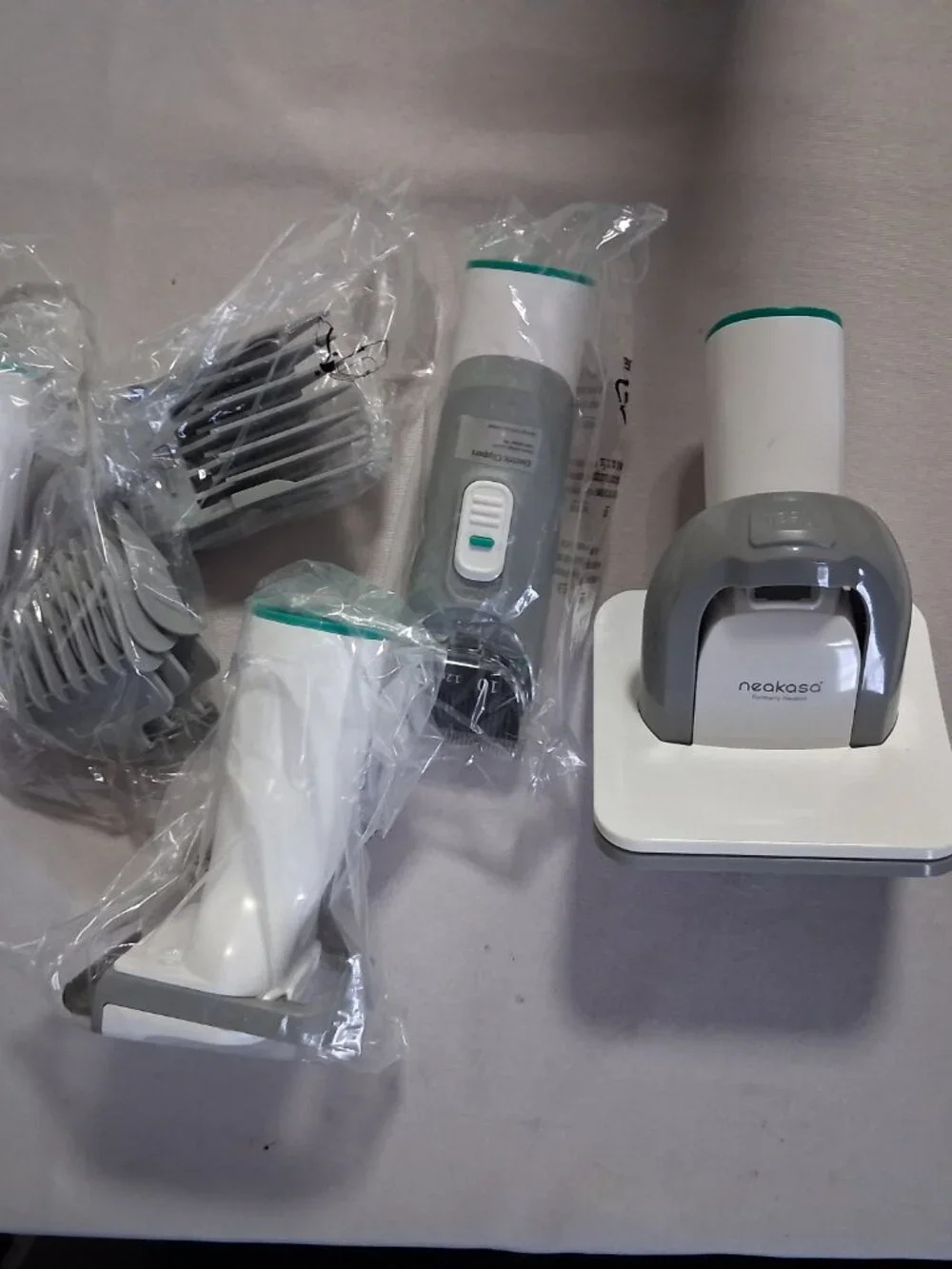 Neakasa Pet Grooming Set